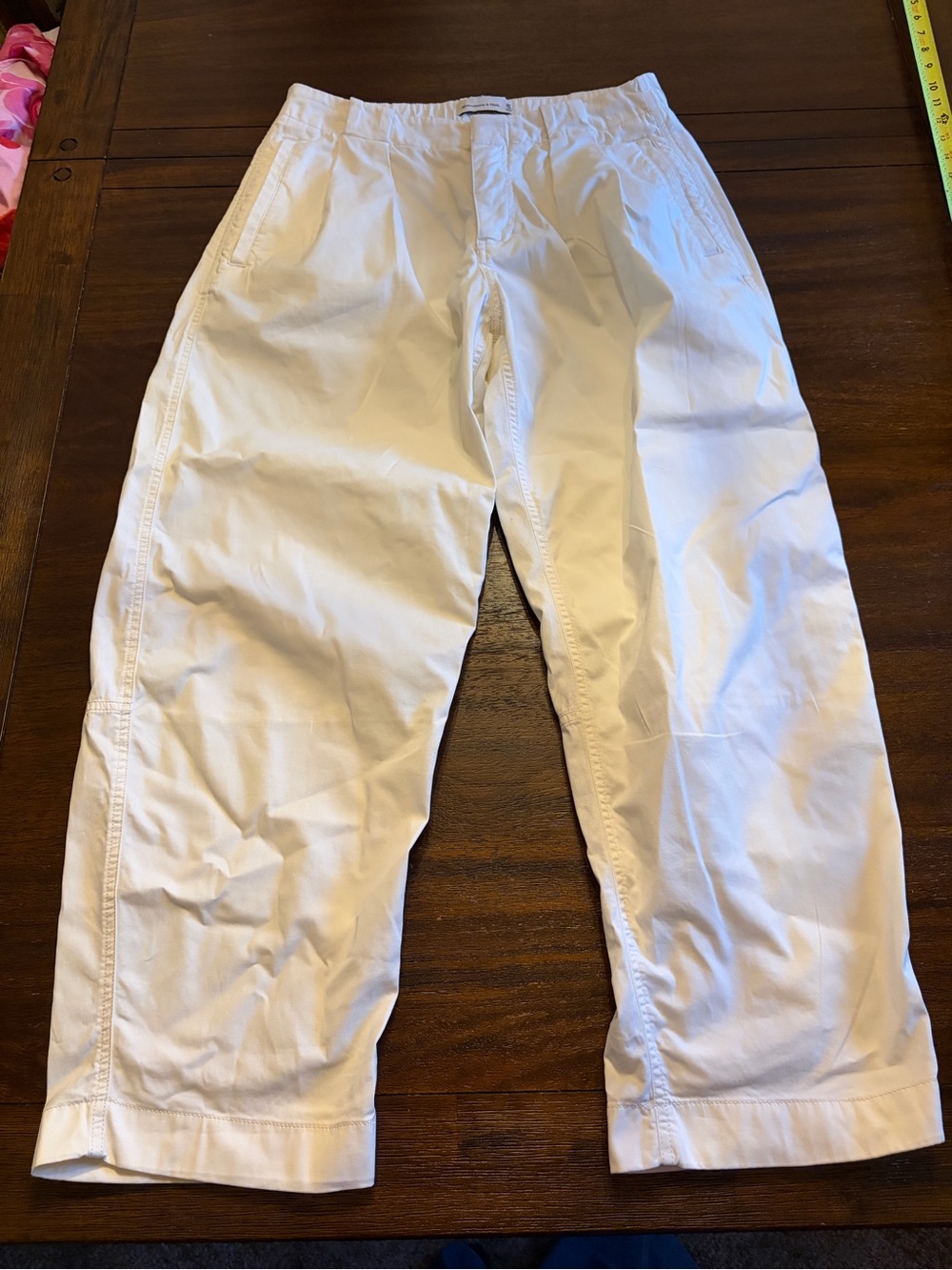 Abercrombie & Fitch White Cropped Capri Pants Women’s 30 10R